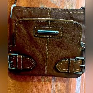 Franco Sarto brown leather cross body purse. Excellent pre owned condition